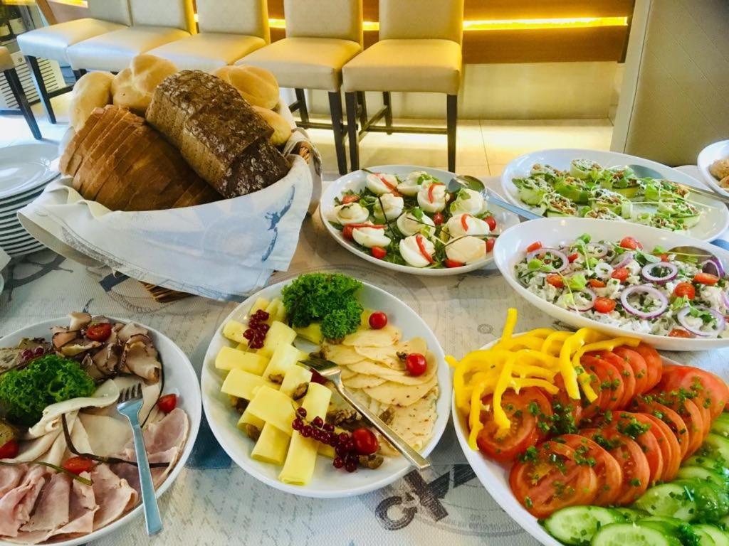 Hotel Willa Zlota Karwia Exteriér fotografie